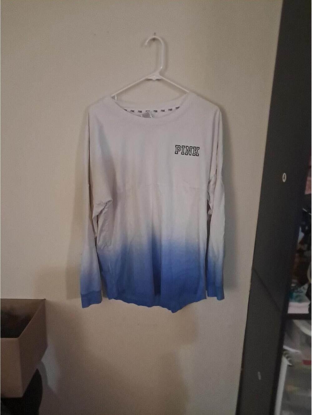 "Pink" Long Sleeve Ombre Womens Size Large Long Sleeve Top. Blue Small Stainds